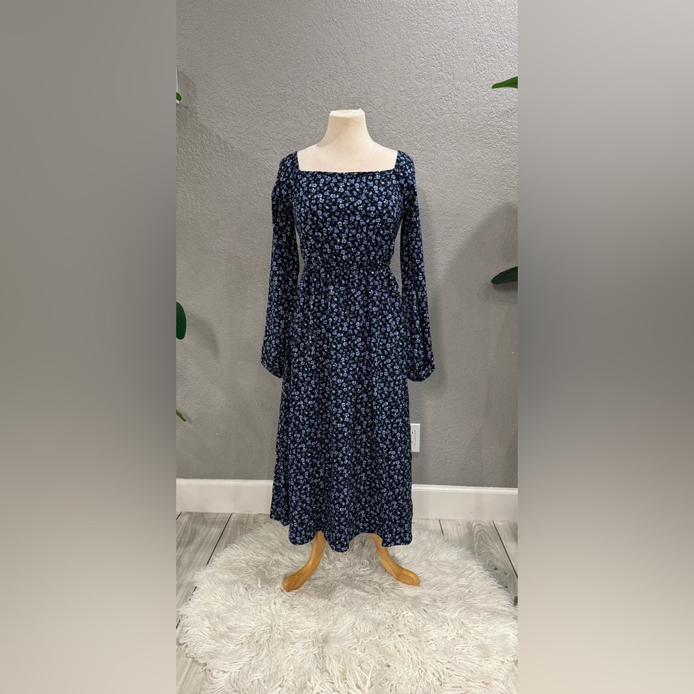 Women’s Navy Blue Floral Long Sleeve Midi Dress
